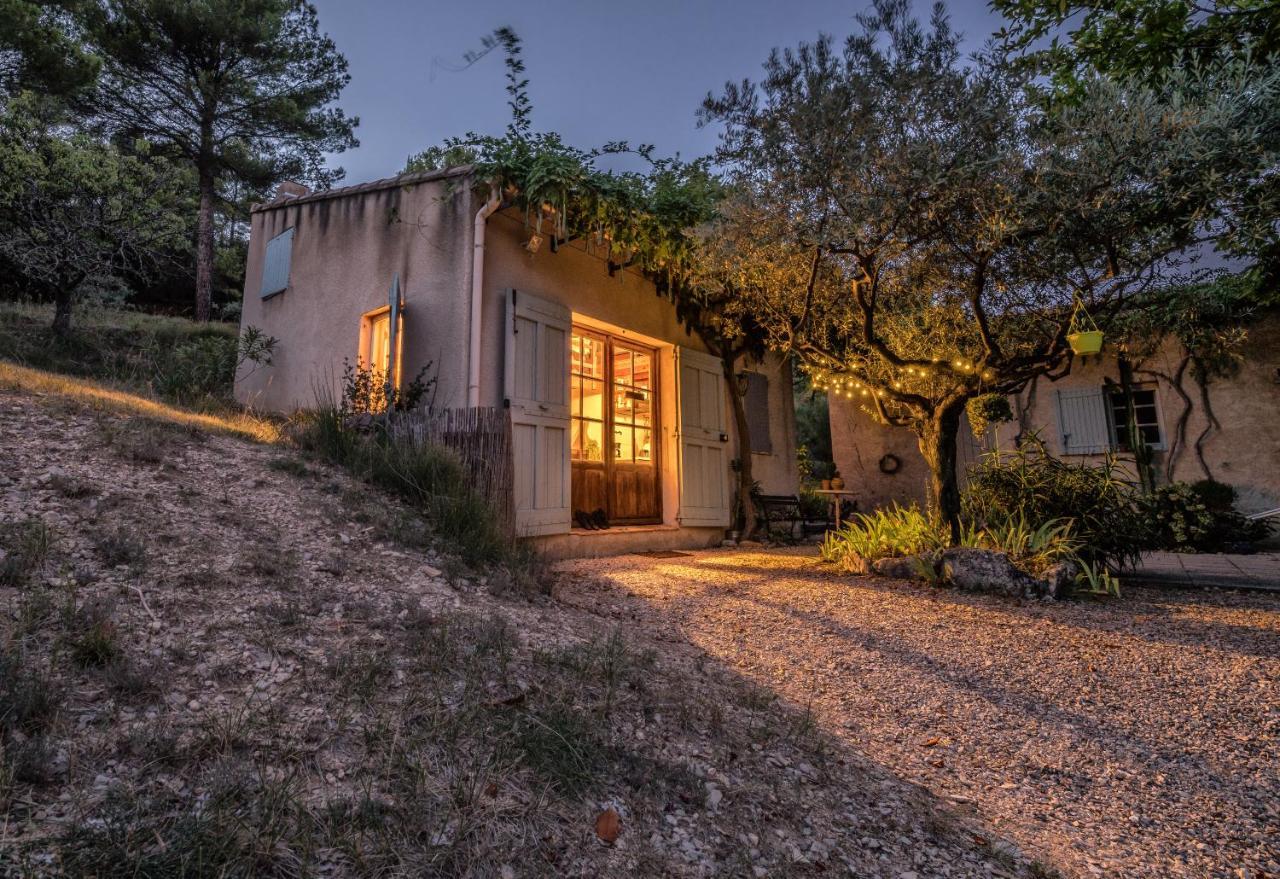 La Petite Maison Vaugines Exterior photo